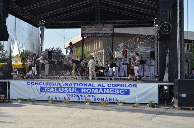 Mugurelul-Margineanca la Calusul Romanesc Slatina_03