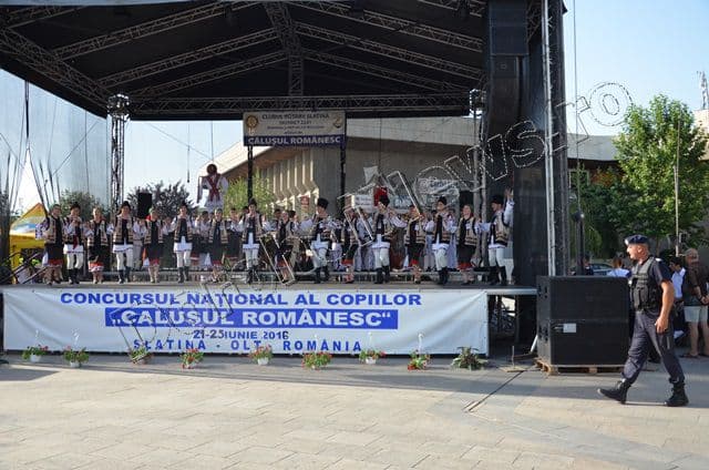 Mugurelul-Margineanca la Calusul Romanesc Slatina_04