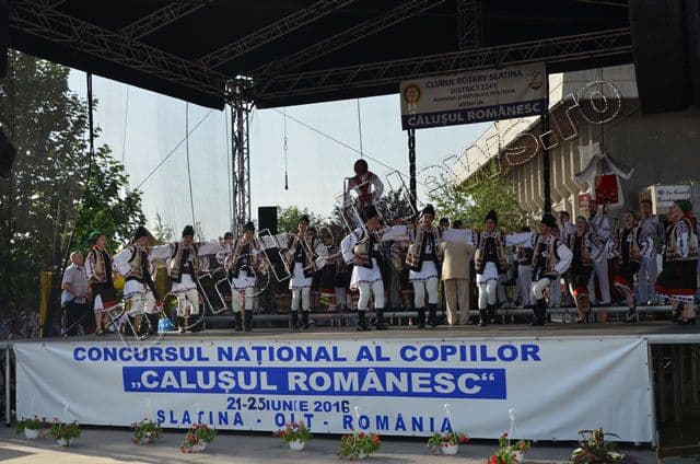 Mugurelul-Margineanca la Calusul Romanesc Slatina_08