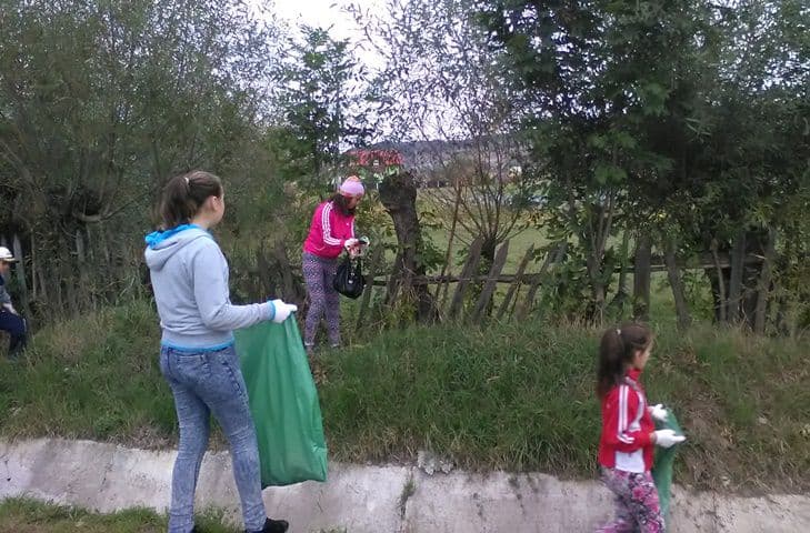 LET S DO IT Hiliseu Horia 002