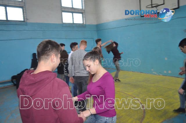 Repetitii bal Regina_03