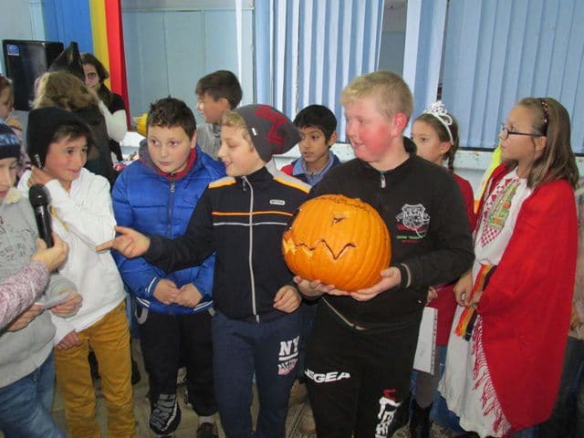 Halloween liceul Basota Pomirla 014