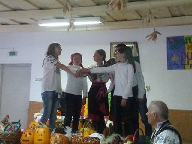 Festivalul mastilor populare Dumeni 010