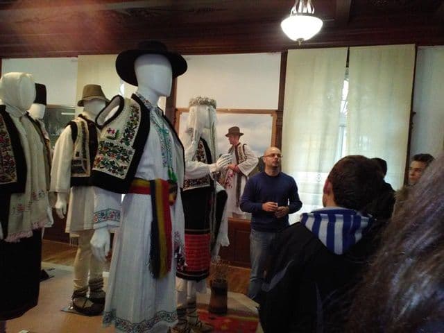Scoala A.I. Cuza Dorohoi 013