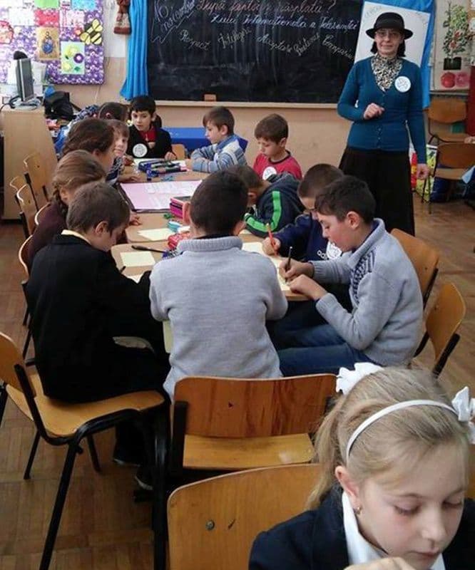 scoala Ioan Murariu Cristinesti 010