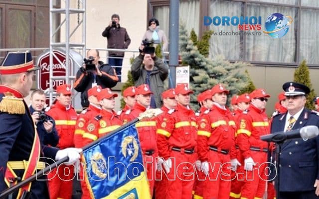 Drapelul inmanat pompierilor_03
