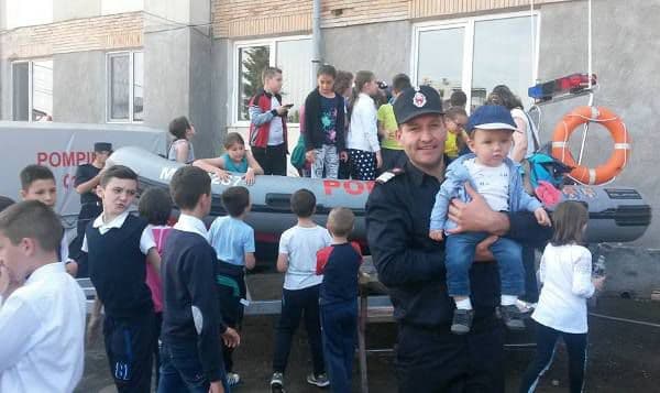 1 iunie în siguranţă, alături de pompieri (3)