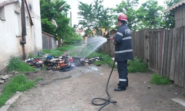 incendiu bloc