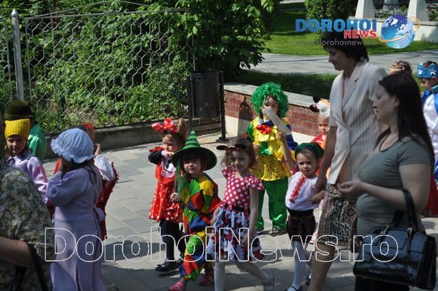 Parada costume de basm_12