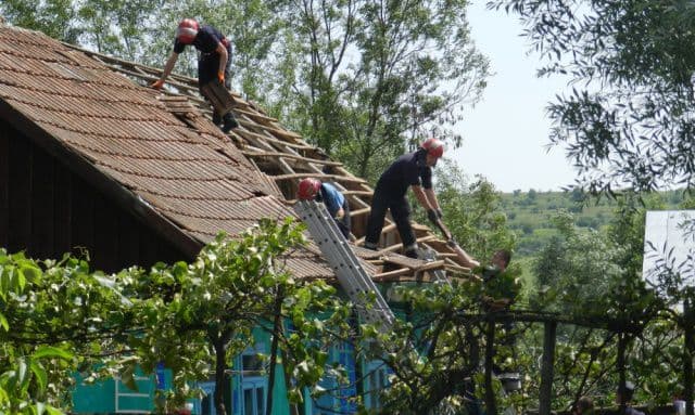 pompierii la Mihaileni (2)