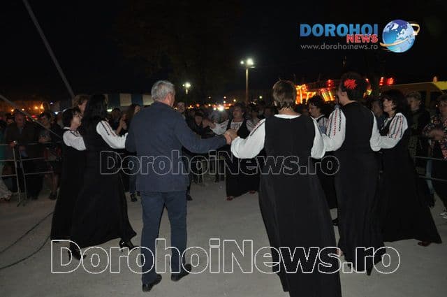 Oficialitati si premiati_04