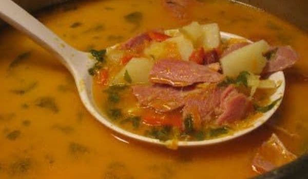 Ciorbiță cu afumătură