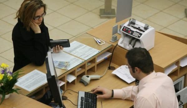 Dezastru pentru mii de români. Cresc ratele pentru Prima Casă, iar majorările vor continua!