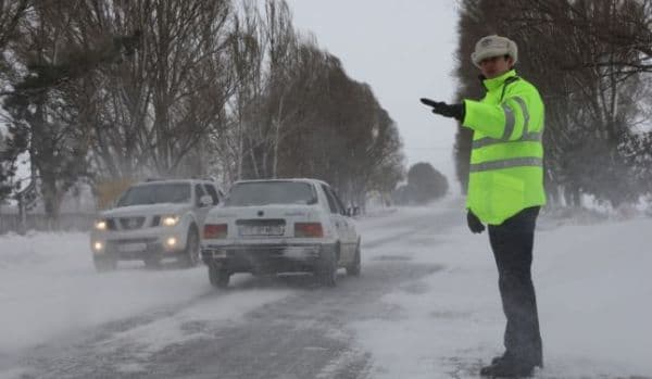 Avertizare din partea poliţiştilor rutieri: „Șoferii să conștientizeze pericolul”