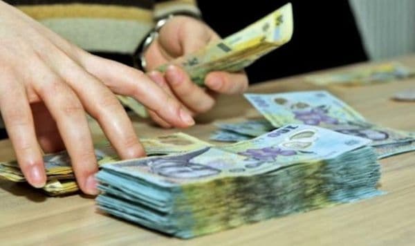 Guvernul a aprobat salarii majorate pentru administrația publică locală