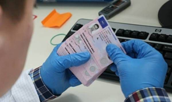 Permisul auto cu valabilitate redusă, proiect de lege în Parlament. Vezi cui i se adresează