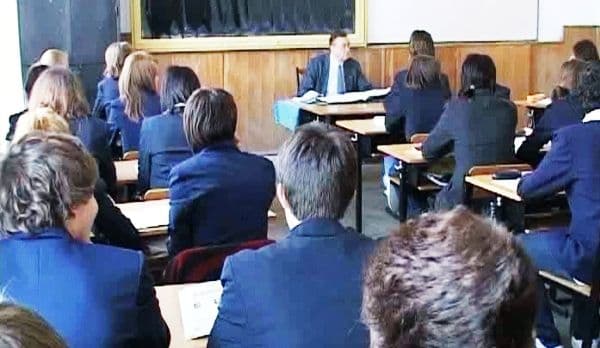 NOU! Altfel de subiecte la Română pentru clasa a XI-a la simulare BAC