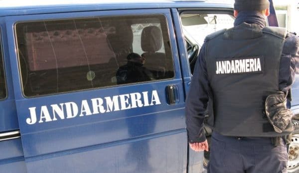Manifestări de protest la Botoșani, sub protecția jandarmilor