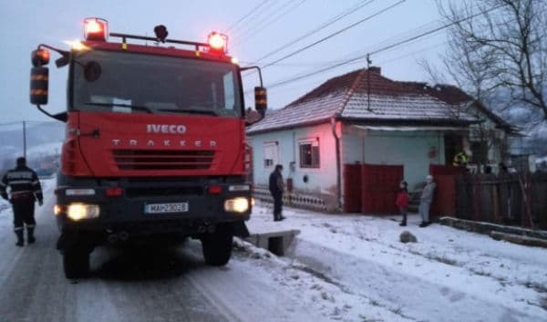 Două incendii în mai puțin de jumătate de oră