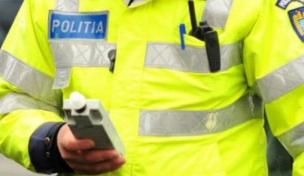 Șofer depistat în timp ce conducea beat criță, pe o stradă din Dorohoi. Vezi ce alcoolemie avea!