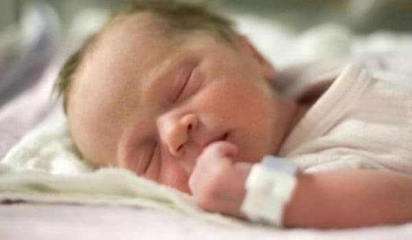 Ce le lipseşte copiilor născuţi prin cezariană. Răspunsul şocant al cercetătorilor