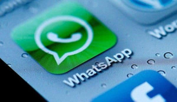 Atenţie! WhatsApp face o modificare importantă. Cum te poate păcăli?