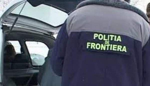 Autoturism cu numere de înmatriculare expirate, descoperit la punctul de frontieră Darabani