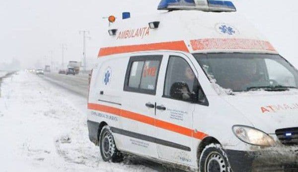 Bărbat din Ibănești rănit într-un accident produs în timp ce încerca să depășească o căruță