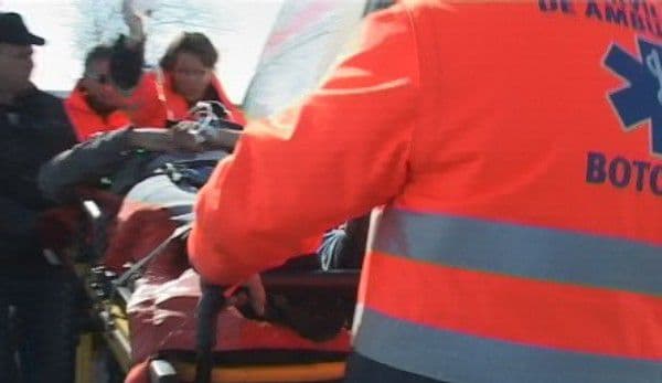 Bărbat rănit într-un incendiu. A ajuns la spital cu arsuri pe jumătate din suprafaţa corpului!