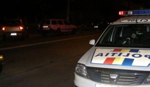 Tupeu de nedescris. S-a urcat la volanul unei mașini neînmatriculate și mort de beat!