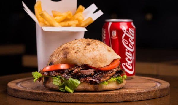 Un nou restaurant se inaugurează la Uvertura Mall - DAbo Doner