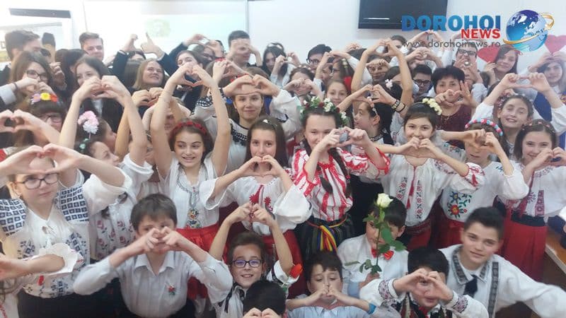 Dragobetele vs. Saint Valentine’s Day la Școala Gimnazială „Mihail Kogălniceanu” Dorohoi - FOTO
