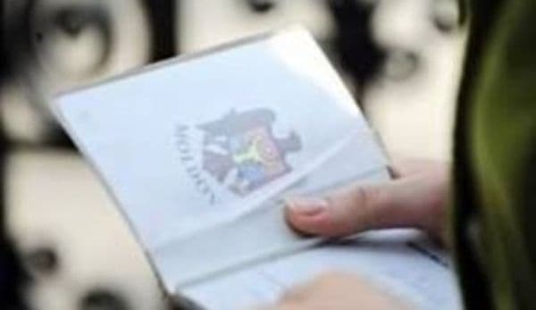 Moldoveancă depistată cu ședere ilegală în Botoșani. Vezi ce măsuri au luat poliţiştii de la imigrări