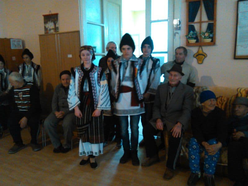 Proiect educativ „PRIMĂVARĂ, PRIMĂVARĂ…”, la Școala Gimnazială nr. 1 Corlăteni - FOTO