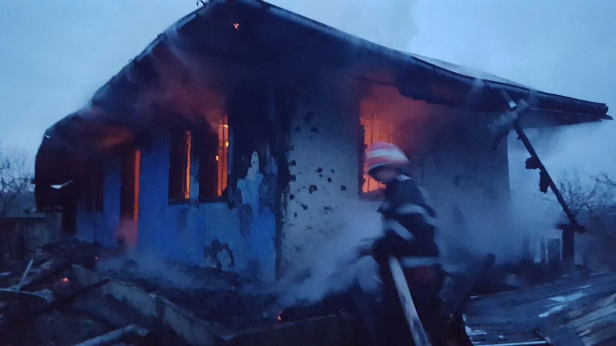 Trei bătrâni au rămas fără case în mai puțin de jumătate de oră - FOTO