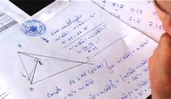 Un elev al Școlii „Spiru Haret” Dorohoi a obţinut cel mai mare punctaj la Olimpiada județeană de matematică!
