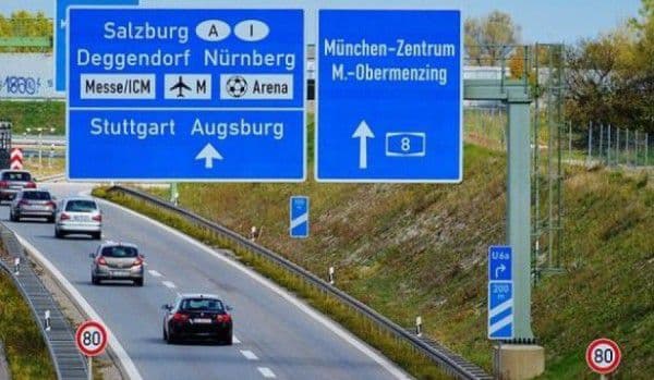 Atenție șoferi! Taxa de autostradă pentru șoferii străini, aprobată de Parlamentul German!