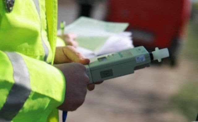 Dosar penal pentru conducere sub influenţa alcoolului și fără permis