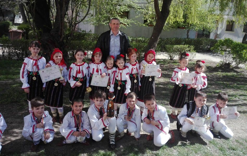 Pe aripi de folclor din Dorohoi în Vrancea - FOTO