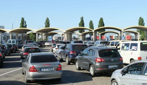 Atenţie, români! Pregătiţi-vă să înduraţi cozi uriaşe la frontieră!