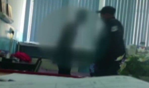 Un tânăr de 19 s-a ales cu dosar penal după ce și-a bătut vecinul, apoi a făcut un scandal monstru la Spitalul Dorohoi