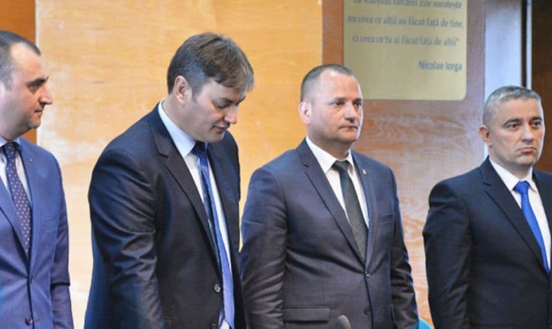 Dan Şlincu, noul prefect al judeţului Botoşani a depus astăzi jurământul - FOTO