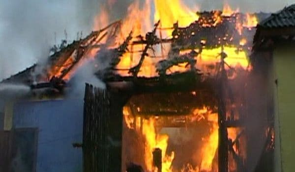Solicitări pe bandă continuă pentru pompierii botoșăneni! Cinci incendii pe 5 aprilie!