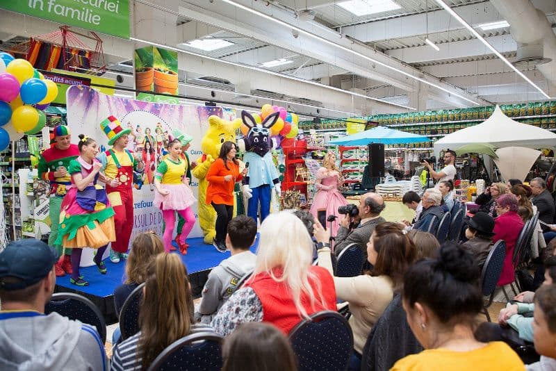 Azi 315.000 de copii din 19 orașe și peste 685 de școli află câștigătorii la a 31-a ediție a Concursului de Desene Carrefour