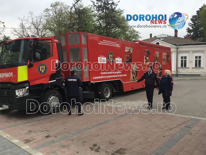 Caravana SMURD „Fii Pregătit!”, a ajuns la Dorohoi