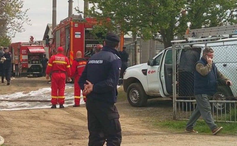 STARE DE ALERTĂ în Botoşani! Pericol de explozie! A fost instituit COD ALBASTRU de intervenţie - FOTO