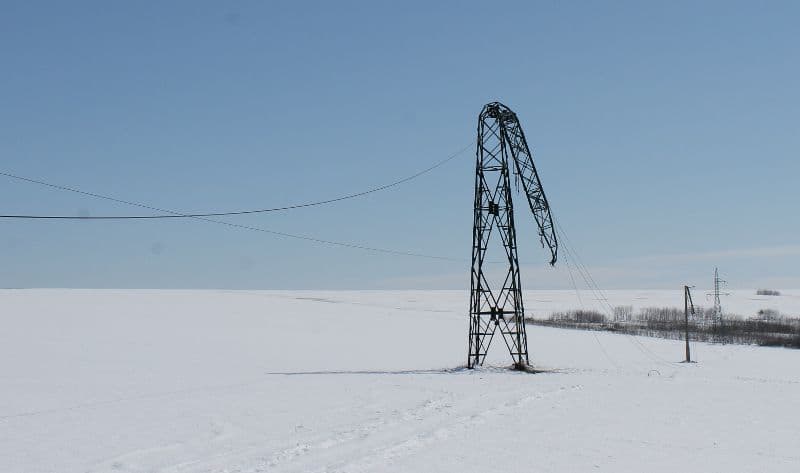 Alimentarea cu energie electrică se restabileşte în Moldova