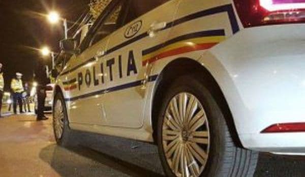 Tupeu de nedescris. S-a urcat la volan fără permis și mort de beat, a produs un accident apoi a fugit de la locul faptei