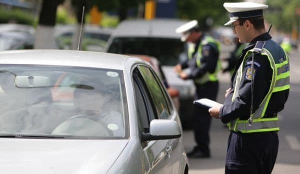 O nouă razie a celor de la Poliția Rutieră. Iată câţi şoferi au rămas fără permis ieri!