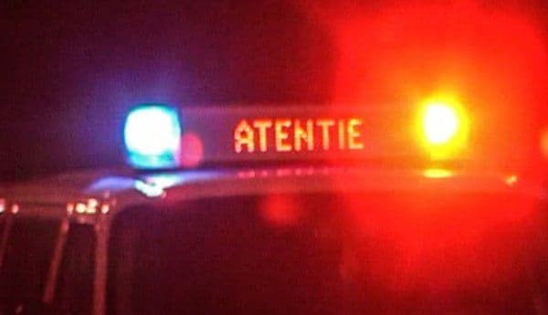 Accident rutier în sensul giratoriu, din cauza neatenției